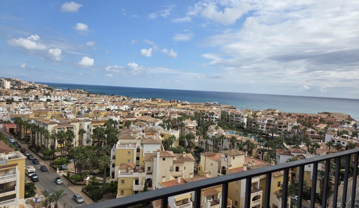 20251001_121846_copy_1600x1200