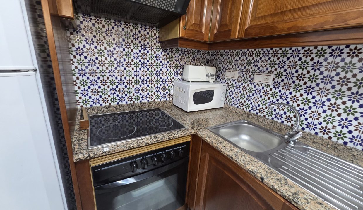 20251001_122105_copy_1600x1200