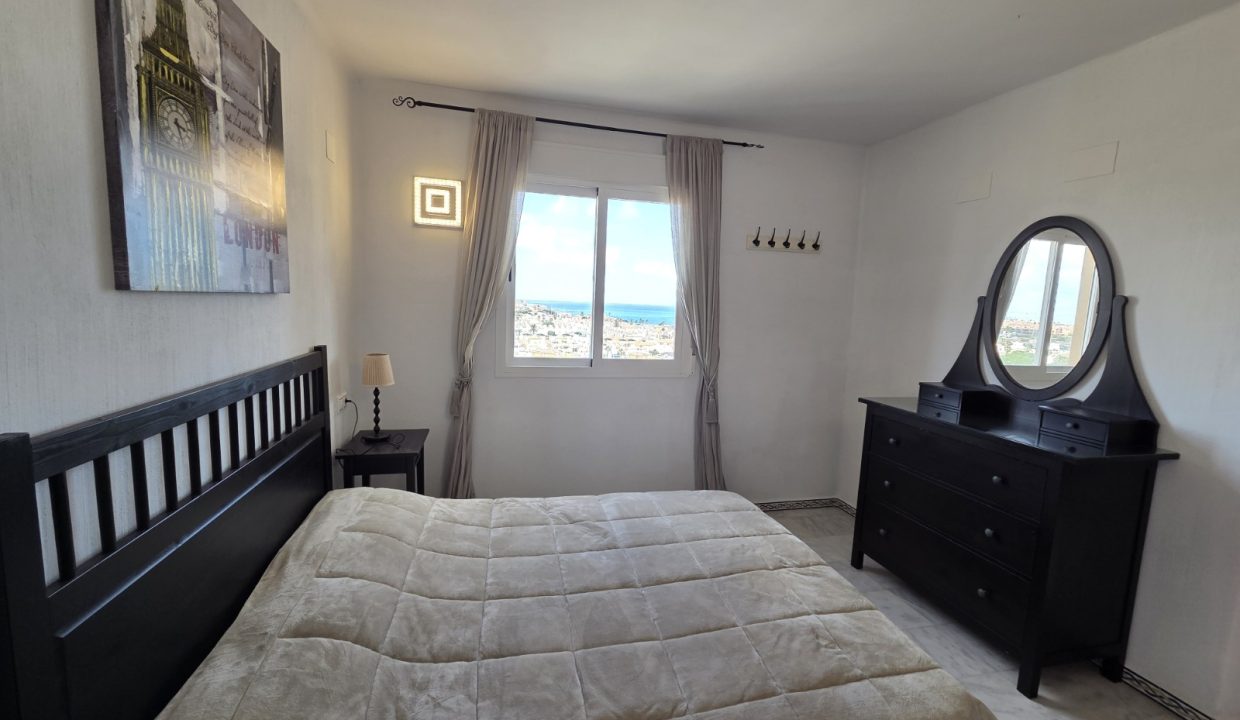 20251001_122126_copy_1600x1200