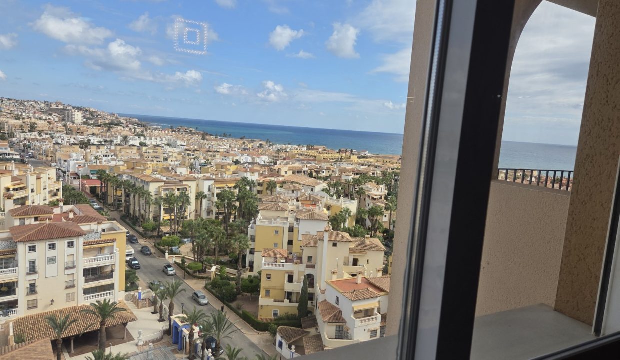 20251001_122154_copy_1600x1200