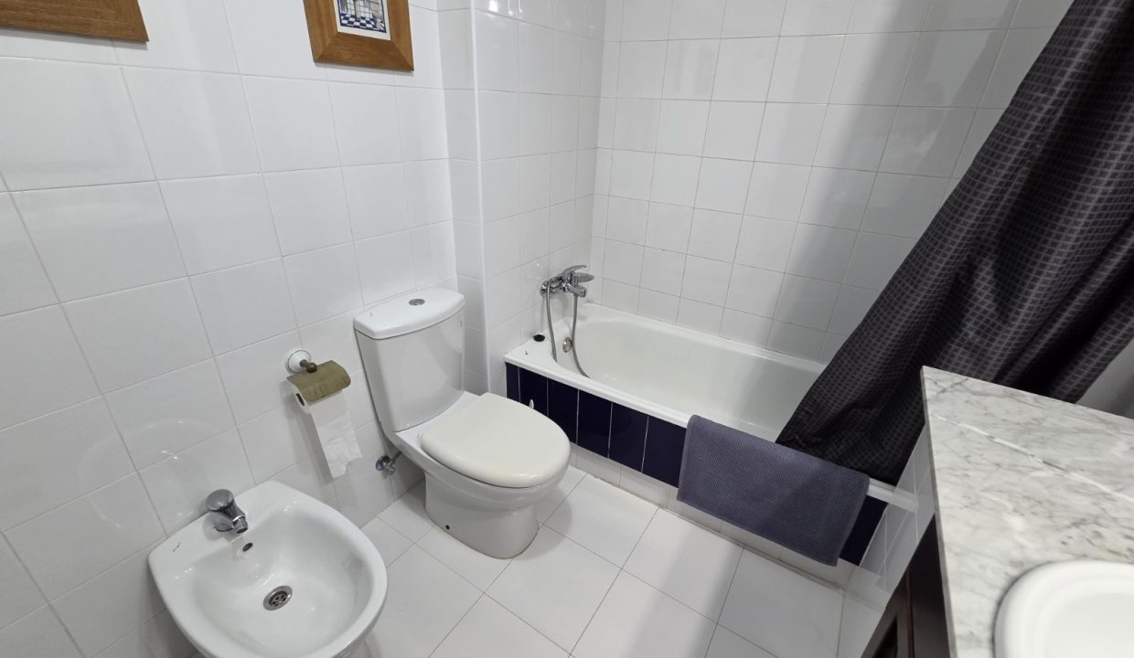 20251001_122228_copy_1600x1200