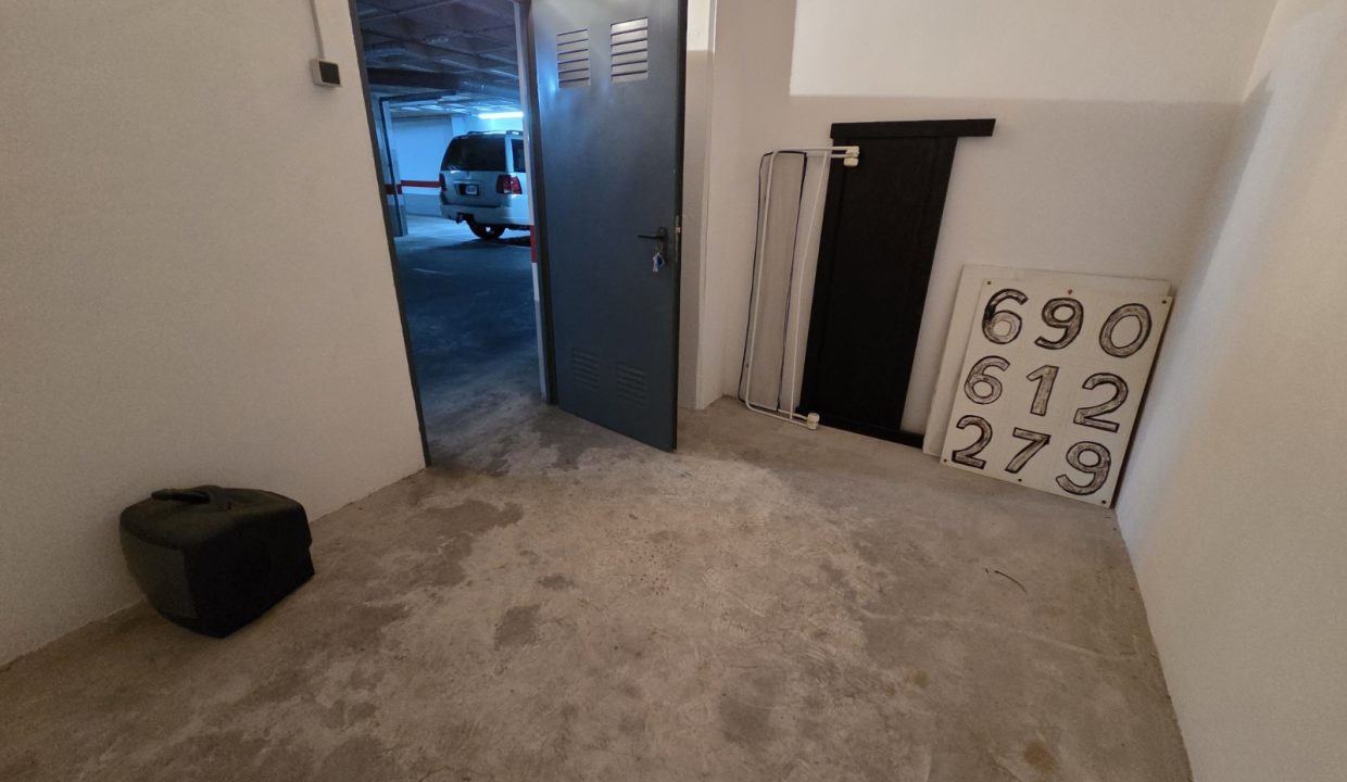 20251001_123048_copy_1600x1200